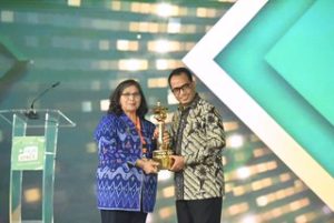 Kota Kediri Terima Penghargaan Wahana Tata Nugraha Kategori Kota Menengah