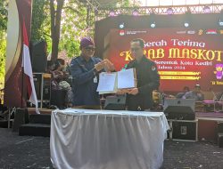 Berbagai Kesenian Meriahkan Penyerahan Maskot Pilkada di Kota Kediri