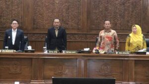 DPRD Bojonegoro Gelar Rapat Paripurna Penyampaian Nota Penjelasan Bupati terhadap Raperda tentang APBD TA. 2025