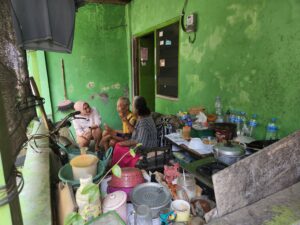 Pasangan DADI JUARA Gencarkan Program PANEN MADU di Kecamatan Manguharjo Kota Madiun