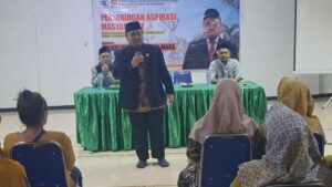 Kenalkan Fungsi dan Wewenang DPRD, Johari Mustawan Gelar Reses di Wilayah Kelurahan Dukuh Pakis