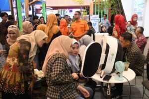 Pengunjung Antusias Datangi Stand Pemkab Bojonegoro di Pameran Pelayanan Publik Jawa Timur 