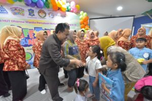 Festival Keluarga Hebat Bangun Generasi Emas Surabaya melalui Sinergi Keluarga dan Pendidikan