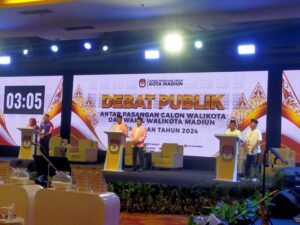 Ketiga Paslon Soroti Pertumbuhan Ekonomi Kota Madiun Dalam Debat Terakhir
