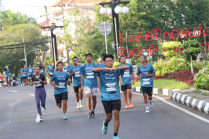 Hari Kesehatan Nasional, Pemkot bersama PERSI Gelar Surabaya Pahlawan Run 2024