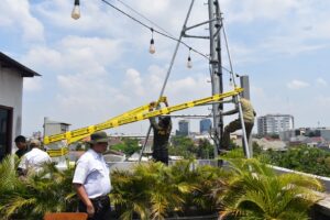 Pemkot Surabaya Segel Tower Telekomunikasi Tak Kantongi Izin