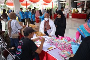 Pemkot Surabaya Pastikan Stok Bahan Pangan Aman Jelang Nataru 2024/2025