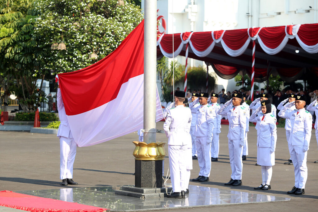 Peringati Hari Pahlawan, Pemkot Surabaya Minta Warga Kibarkan Bendera