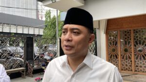 Cegah Banjir Rob, Wali Kota Eri Cahyadi Maksimalkan Mangrove hingga Tanggul Pengaman