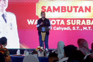 Wali Kota Surabaya Eri Cahyadi Lepas Kontingen PORWAPROV 2024, Targetkan Sabet Juara Umum