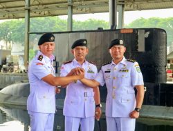 Dansatsel Memimpin Acara Serah Terima Jabatan Komandan KRI Ardadedali-404
