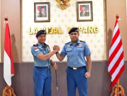 Komandan Pangkalan Udara TNI AL Kupang Mengukuhkan Mayor Laut (P) Ronald Wabiser Sebagai Perwira Pelaksana Lanudal Kupang