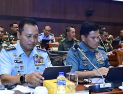 Kepala Staf Angkatan Laut Laksamana TNI Dr. Muhammad Ali,SE,M,,M,M,Tr,Opsla, Saat Rapat Strategis Di Komisi I DPR Bersama Menhan RI Dan Panglima TNI