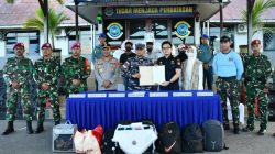 TNI AL Nunukan Berhasil Menggagalkan Upaya Penyelundupan 14 Karung Ballpress Tujuan Tanjung Selor