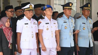 Paurharsatap Lanudal Sabang Menghadiri Upacara Peringatan Hari Pendidikan Nasional Tahun 2025 Di Halaman Kantor Wali Kota Sabang