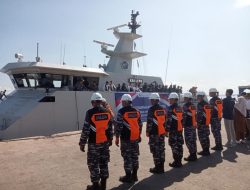 KRI Lepu-861 Melaksanakan Operasi Pengamanan Tim Satgas BI bersama personel Lanal Dumai menuju Pulau Rupat