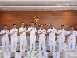Koarmada RI Menerima Kunjungan Kehormatan Delegasi Delegasi Japan Maritime Self-Defense Force  Commander Tamura Masayoshi Yang Diterima Asisten Operasional  Pangkoarmada RI