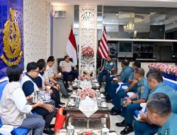 Kepala Staf Angkatan Laut Laksamana TNI Dr. Muhammad Ali,SE,M,,M,M,Tr,Opsla, Menerima Kunjungan Kehormatan Dari Pengurus Yayasan Tunas Bakti Nusantara