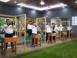 Danlantamal III Jakarta Melaksanakan Kegiatan Latihan Menembak Pistol Di Lapangan Tembak Harsono
