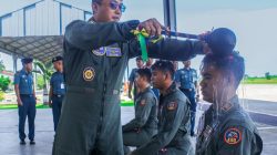 Tiga Perwira Penerbang TNI Angkatan Laut dari Skuadron Udara 400 Wing Udara 2 Puspenerbal Siap Ditugaskan Dalam Misi Kemanusiaan