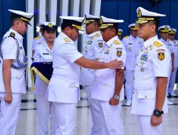 Kepala Staf Angkatan Laut Laksamana TNI Dr. Muhammad Ali,SE,M,,M,M,Tr,Opsla, Memimpin Serah Terima Jabatan Kepala Dinas Penerangan TNI AL Dan Kadisjarahal