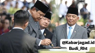 Presiden Republik Indonesia Prabowo Subianto Didampingi Menteri Pertahanan Sjafrie Sjamsoeddin Secara Resmi Membuka Pameran Industri Pertahanan Indo Defence Expo & Forum 2025