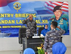 Danlantamal XII, Memimpin Apel Khusus Yang Digelar Di Lapangan Apel Satrol Dan Dilanjutkan Entry Briefing Kepada Seluruh Prajurit, Pegawai Negeri Sipil
