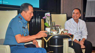Pangkoarmada II Melaksanakan Kunjungan Silaturahmi Ke Wali Kota Surabaya Eri Cahyadi