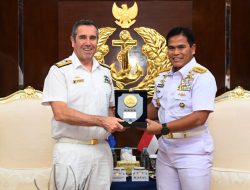 Kepala Staf Angkatan Laut  Laksamana TNI Dr. Muhammad Ali,SE,M,,M,M,Tr,Opsla, Menerima Kunjungan Kehormatan Deputy Chief of Royal Australian Navy Rear Admiral Matt Buckley, AM., CSC., RAN Mabesal