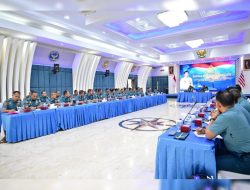 Kepala Staf Angkatan Laut Laksamana TNI Dr. Muhammad Ali,SE,M,,M,M,Tr,Opsla,Memberikan Pembekalan Kepada Mantan Pasis Dikreg Sesko TNI Angkatan LIII, Dikreg 34 Sespimti Polri Gel I,Dan Dik LN Setara Lemhannas Di USA TA. 2025