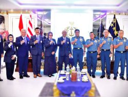 Kepala Staf Angkatan Laut  Laksamana TNI Dr. Muhammad Ali,SE,M,,M,M,Tr,Opsla, Menerima Audiensi Rektor Universitas Hang Tuah Dr. Avando Bastari Beserta Jajaran