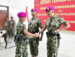 Komandan Pasmar 3 Memimpin Langsung Upacara Sertijab Danyonmarhanlan XIV Sorong