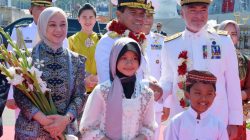 Kepala Staf Angkatan Laut Laksamana TNI Dr. Muhammad Ali,SE,M,,M,M,Tr,Opsla, Mewakili Menteri Pertahanan Republik Indonesia Memimpin Secara Resmi Acara Serah Terima,Peresmian KRI Brawijaya-320