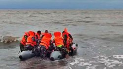 TNI AL Kerahkan Unsur Alutsista Guna Membantu Pencarian Dan Evakuasi Korban KMP. Tunu Pratama Jaya Di Selat Bali