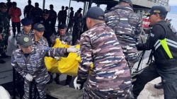 Memasuki Hari Ke-4 Operasi SAR Dan Evakuasi Korban KRI Pulau Fanildo-732 Dan KRI Tongkol-813 Yang Ditinjau Langsung Oleh Pangkoarmada II