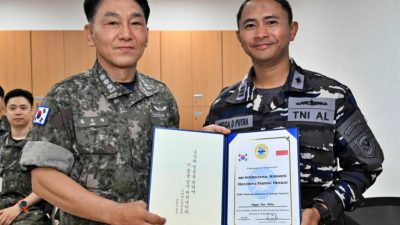 2 Bulan Perwira Terbaik TNI AL Di Korea Selatan Ikuti Pelatihan Kapal Selam