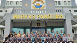 Pangkoarmada III Menerima Kunjungan Kerja Kepala Dinas Perbekalan TNI AL Bersama Kadisbekal, Kadismatal Di Pacific Room, Markas Komando Armada III Riau