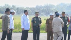 Presiden Republik Indonesia Prabowo Subianto Dalam Peluncuran Koperasi Desa Merah Putih Di Dampingi Panglima TNI