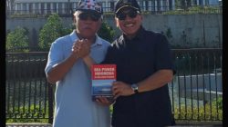 Mantan Kepala Staf TNI AL Laksamana TNI (Purn) Prof. Dr. Marsetio Menyerahkan Buku “Sea Power Indonesia Di Era Indo Pasifik” Kepada Kepala Otorita Ibu Kota Nusantara