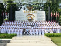 Kepala Staf Angkatan Laut Laksamana TNI Dr. Muhammad Ali, S.E., M.M., M.Tr.Opsla, Diwakili Oleh Danseskoal Upacara Pembukaan Pendidikan Reguler Seskoal Angkatan Ke-64 TA 2025