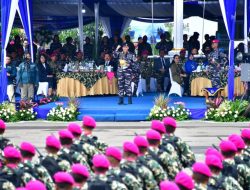 Kepala Staf Angkatan Laut Laksamana TNI Dr. Muhammad Ali,SE,,M,,M,M,Tr,Opsla, Saat Memimpin Acara Syukuran Validasi Organisasi TNI AL Di Kesatrian Marinir Hartono, Cilandak