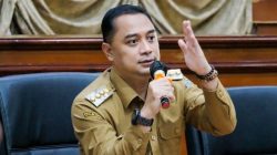 Wali Kota Surabaya Eri Cahyadi melarang RT/RW atau kelurahan menarik sumbangan acara peringatan 17 Agustus 2025